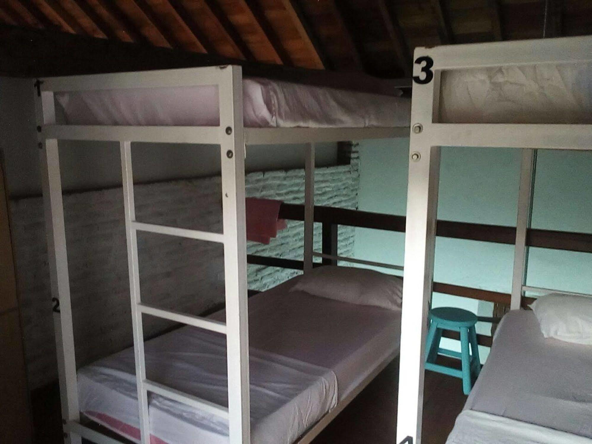 Friends To Be Bed and breakfast 2*