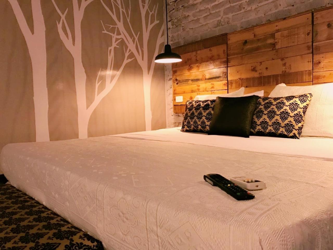 Friends To Be Bed and breakfast 2*